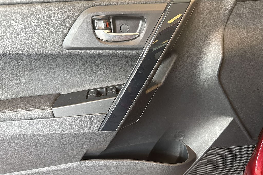 Vehicle Image 18