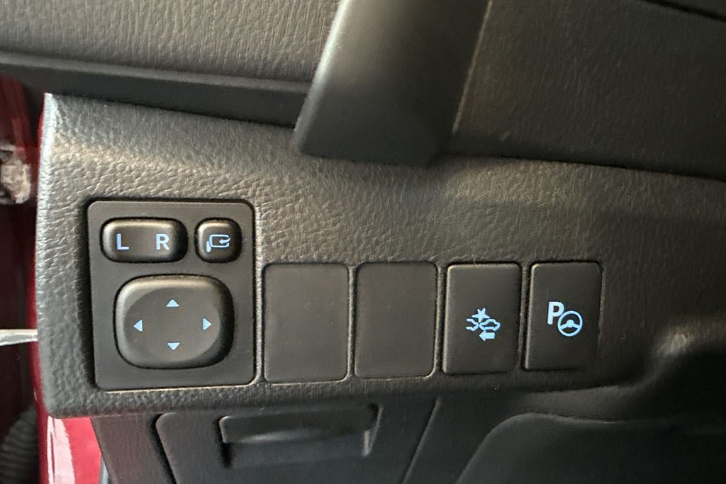 Vehicle Image 19