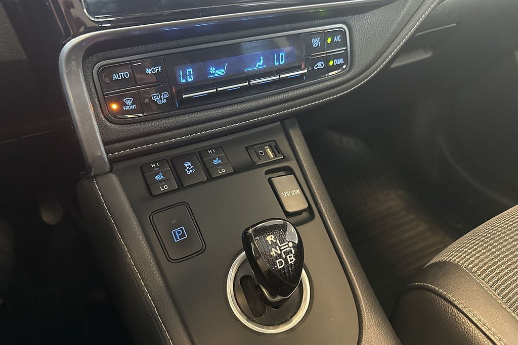 Vehicle Image 22