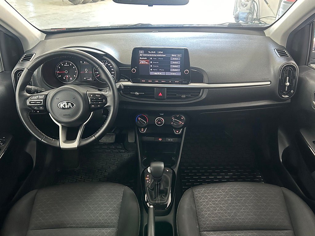 Vehicle Image 18