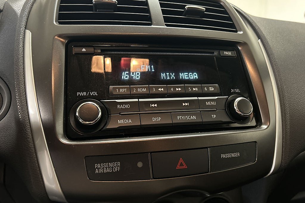 Vehicle Image 14