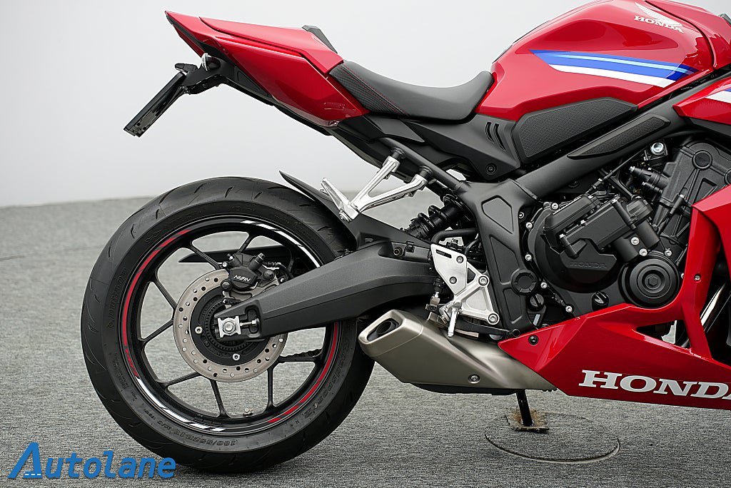 Vehicle Image 10