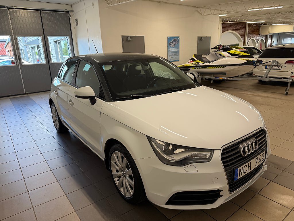 Vehicle Image 6
