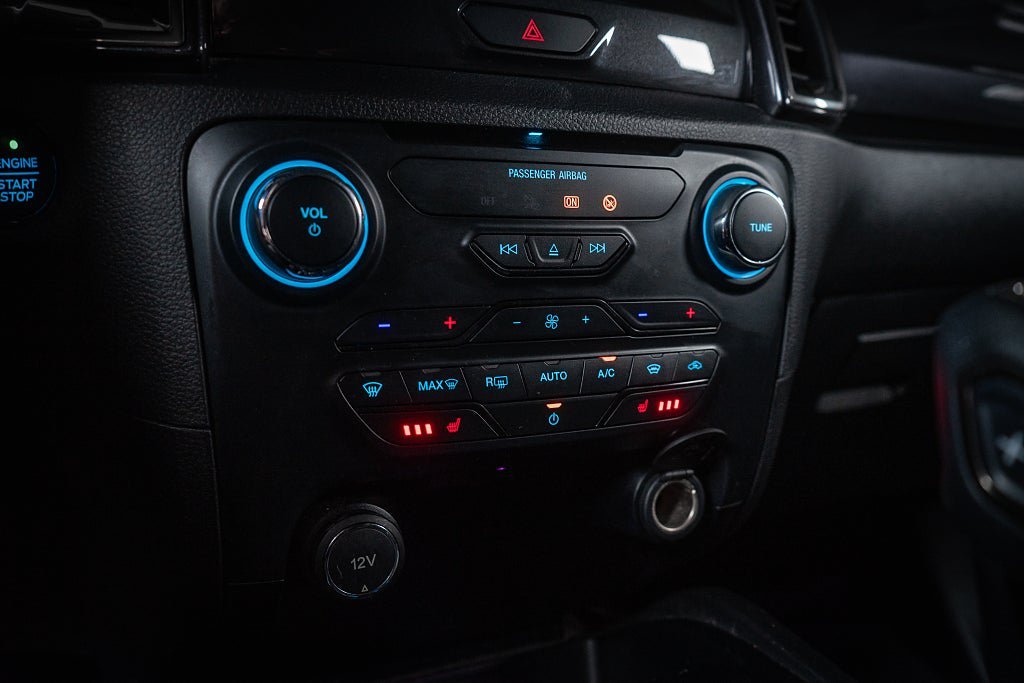 Vehicle Image 22