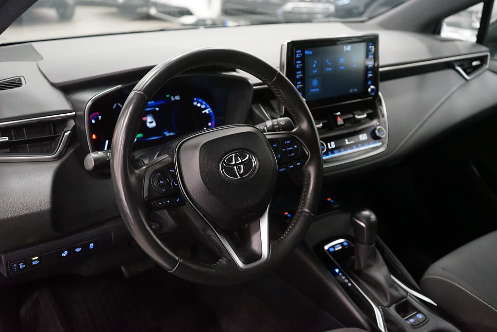 Vehicle Image 12