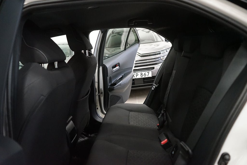 Vehicle Image 14