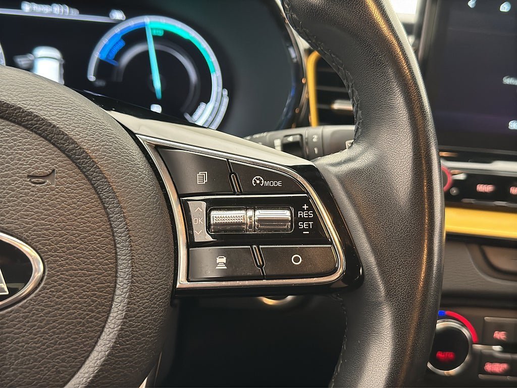 Vehicle Image 28