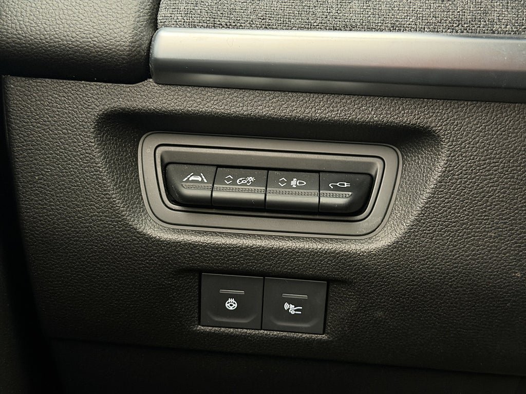 Vehicle Image 26