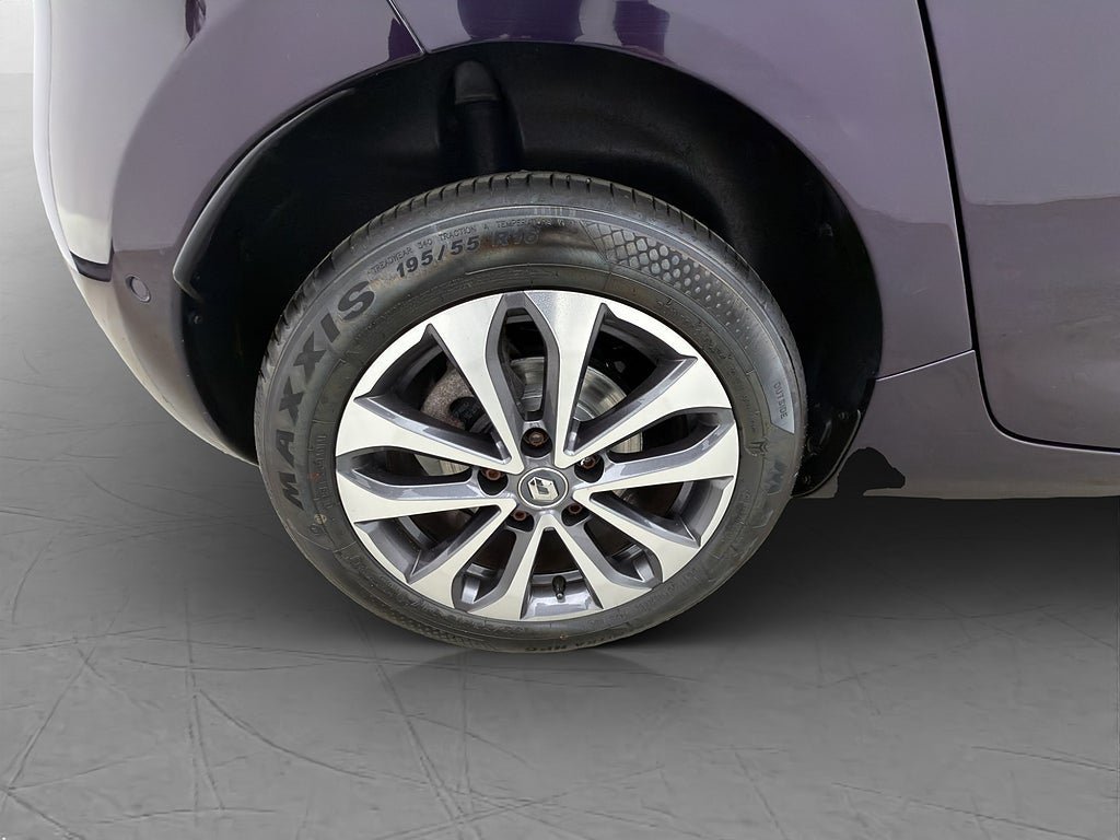 Vehicle Image 33