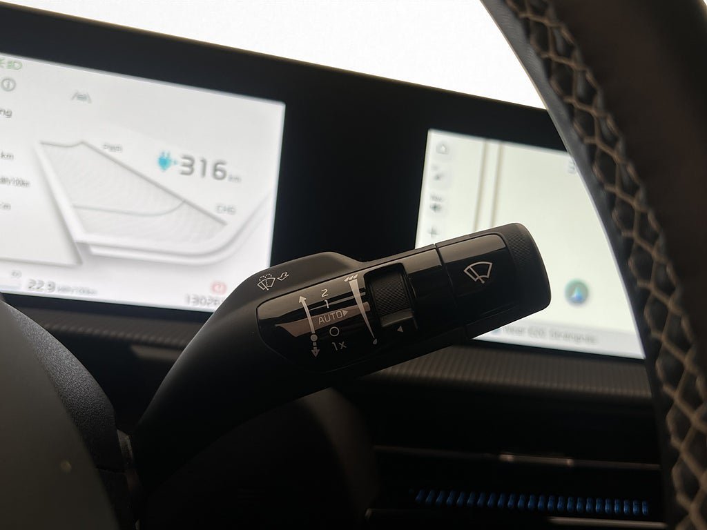 Vehicle Image 33