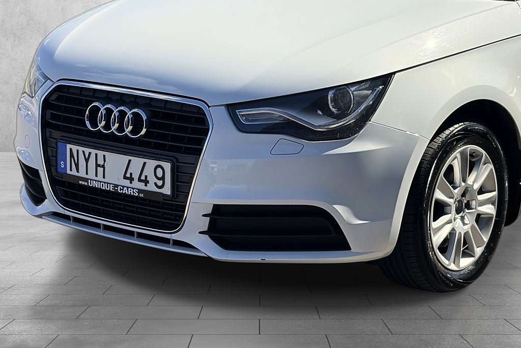 Vehicle Image 8