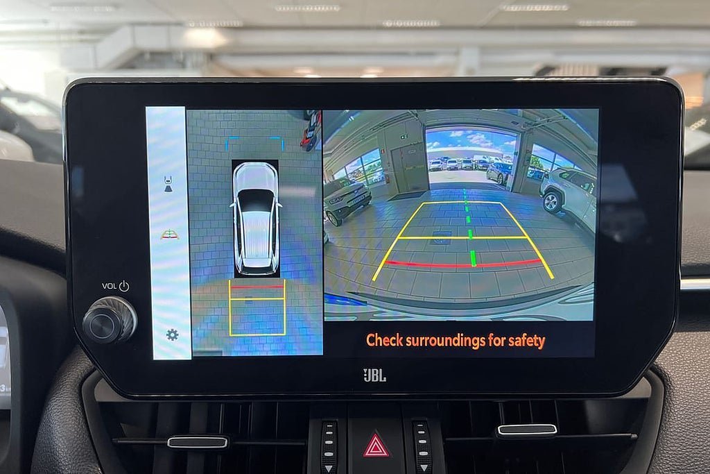 Vehicle Image 13