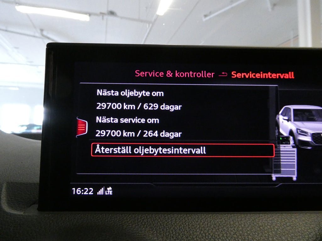 Vehicle Image 23