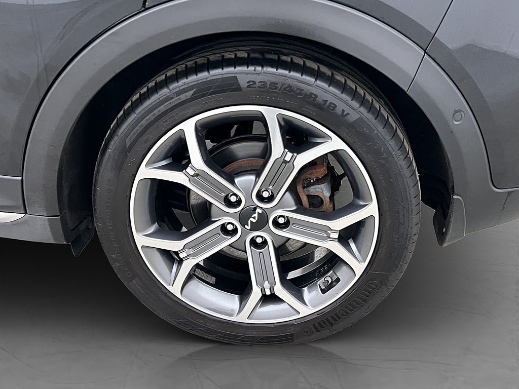 Vehicle Image 36
