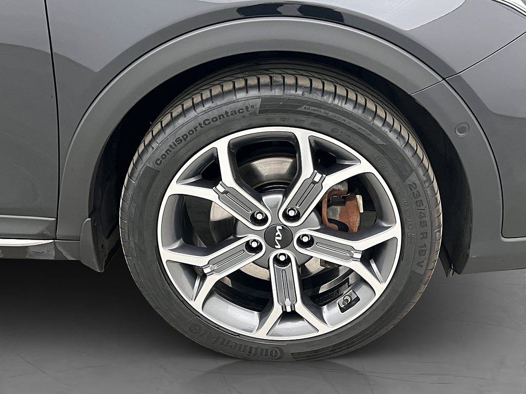 Vehicle Image 38