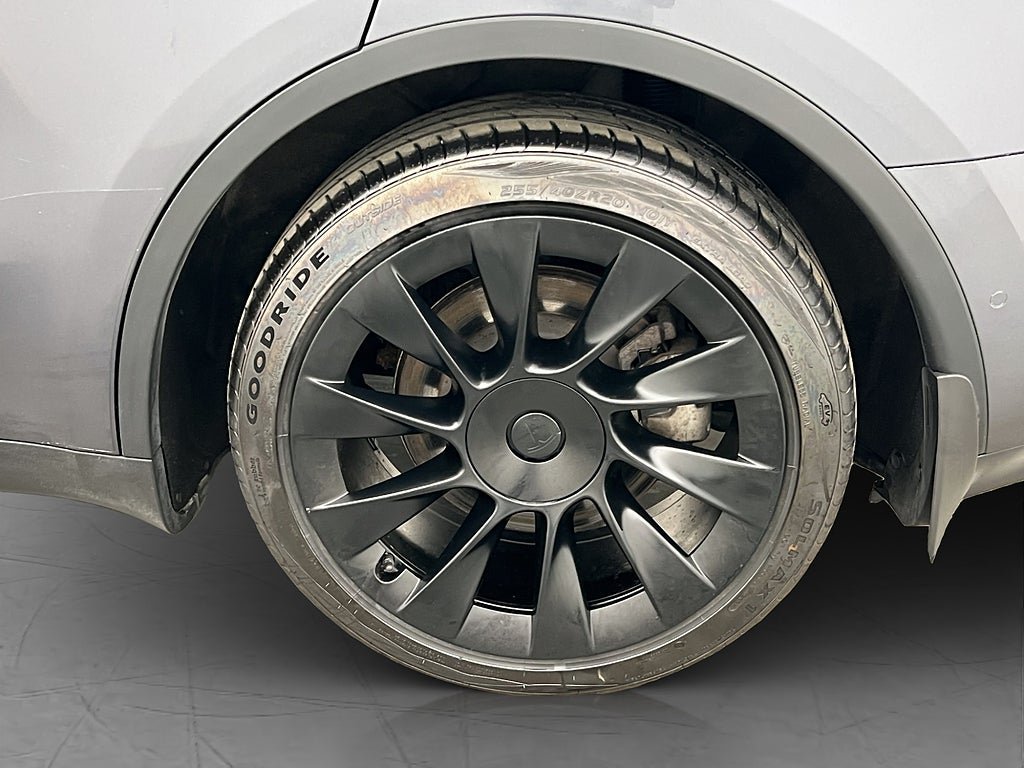 Vehicle Image 23