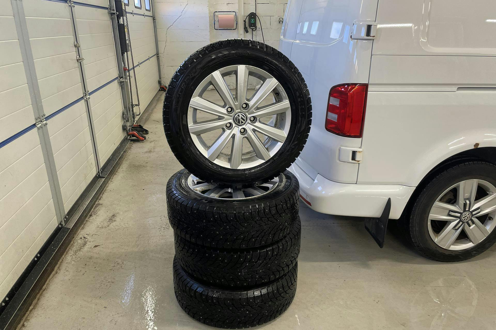 Vehicle Image 18