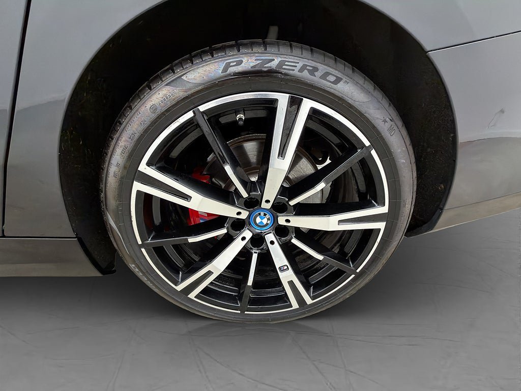 Vehicle Image 35