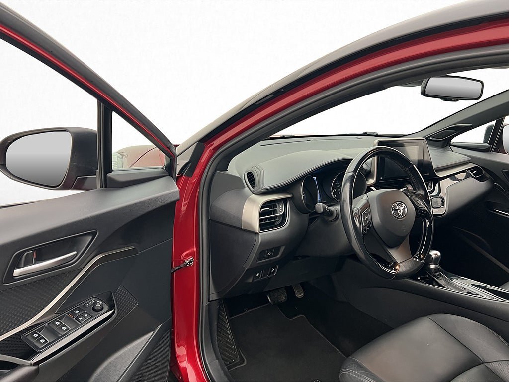 Vehicle Image 12