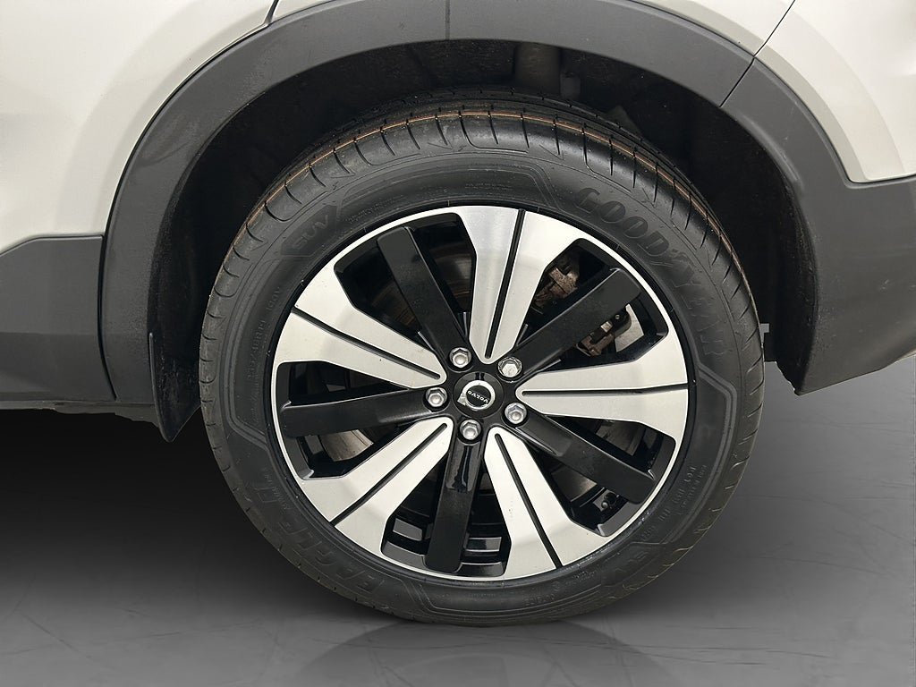 Vehicle Image 37
