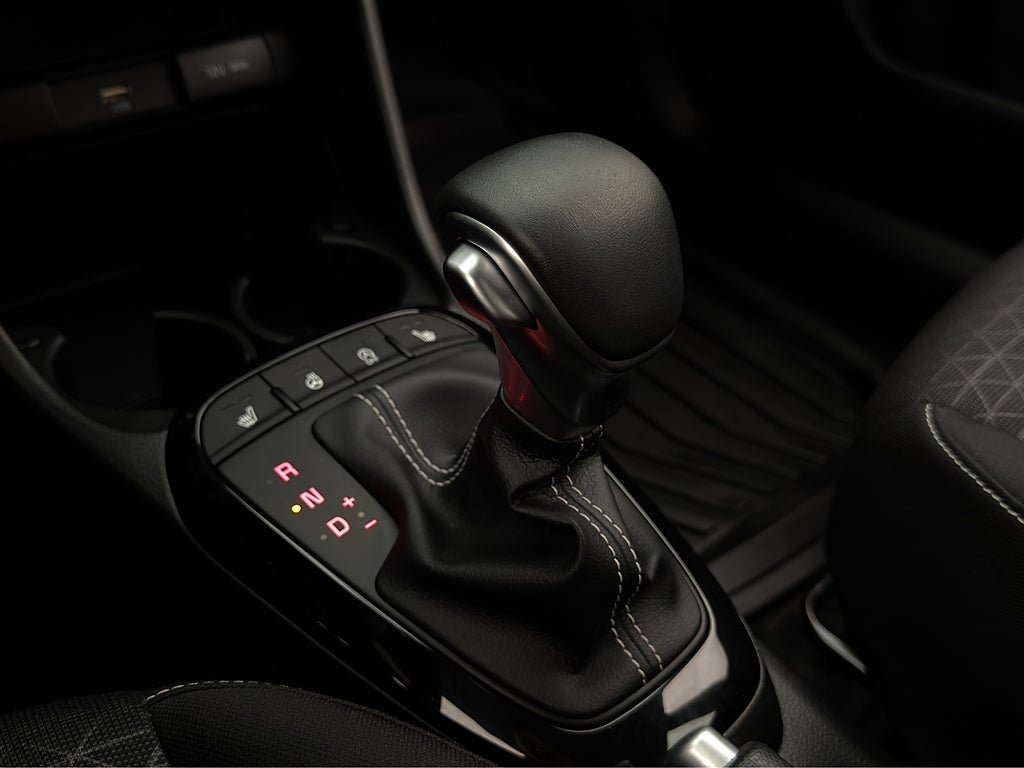 Vehicle Image 22