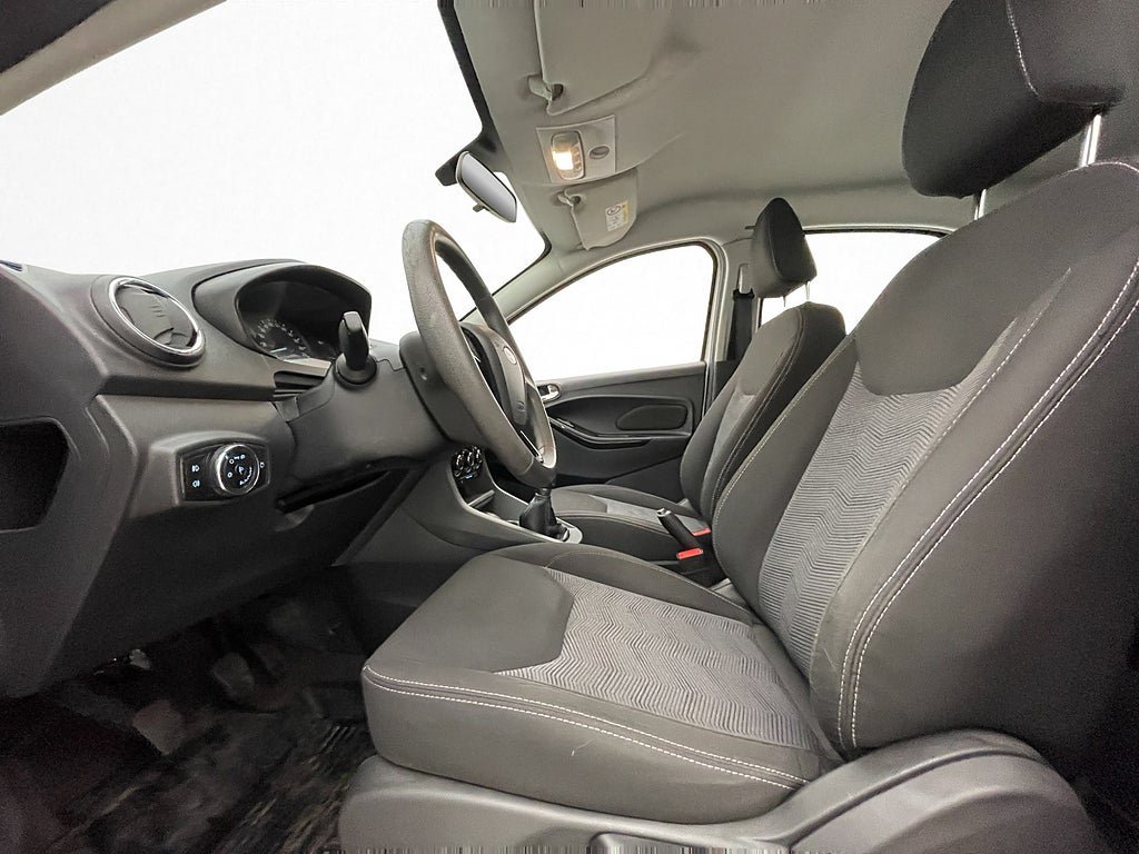 Vehicle Image 21