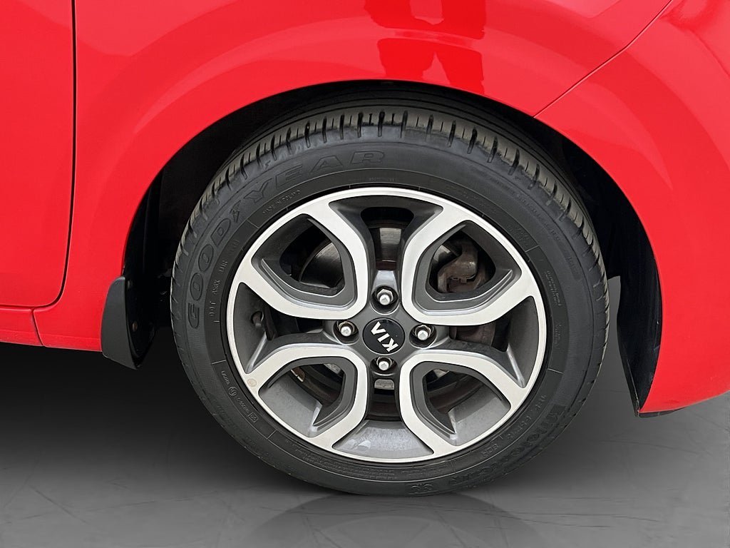 Vehicle Image 30