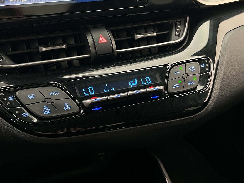 Vehicle Image 23