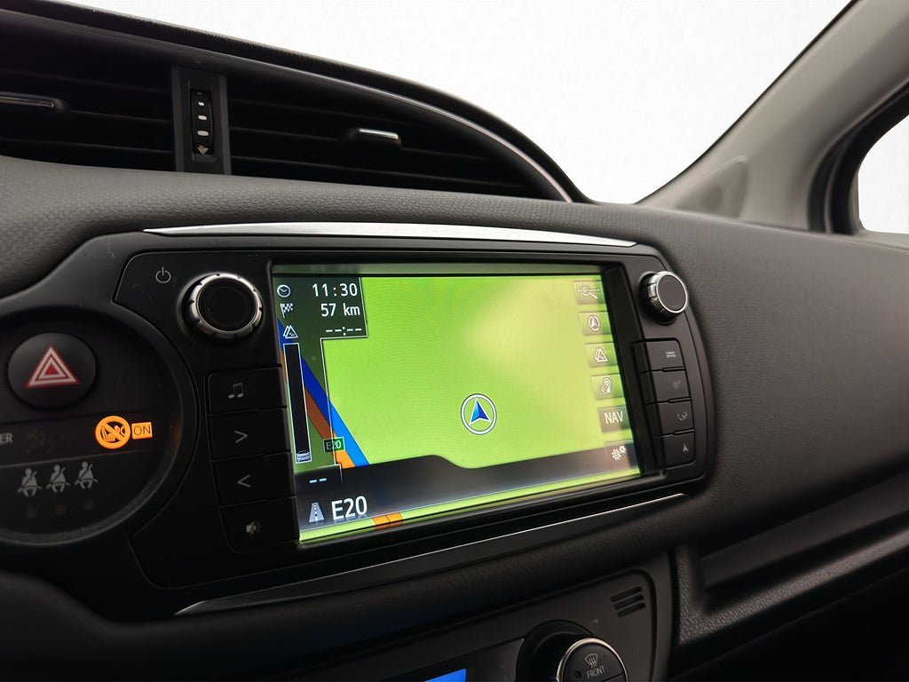 Vehicle Image 18
