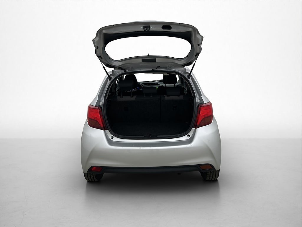 Vehicle Image 26