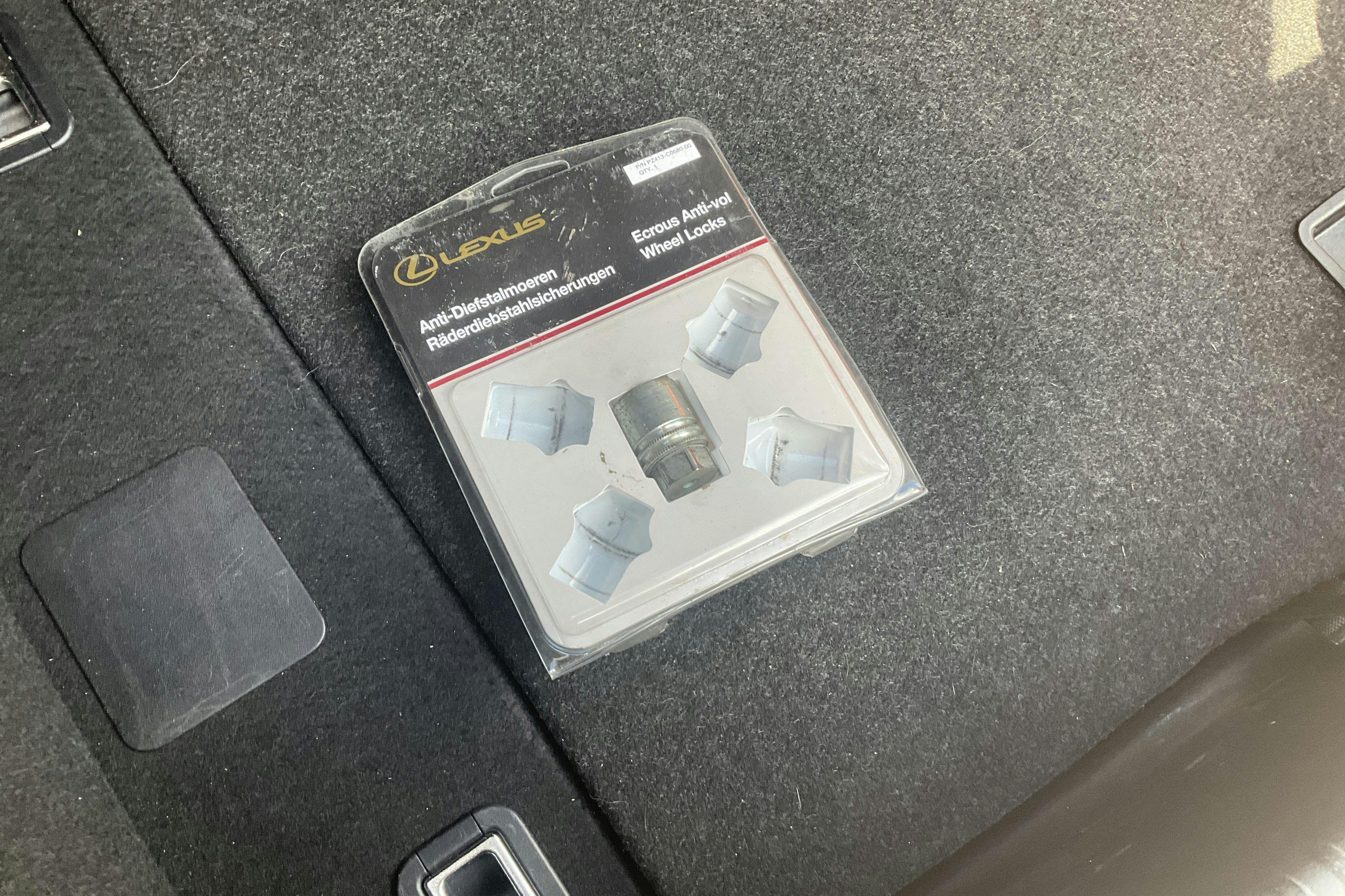 Vehicle Image 13