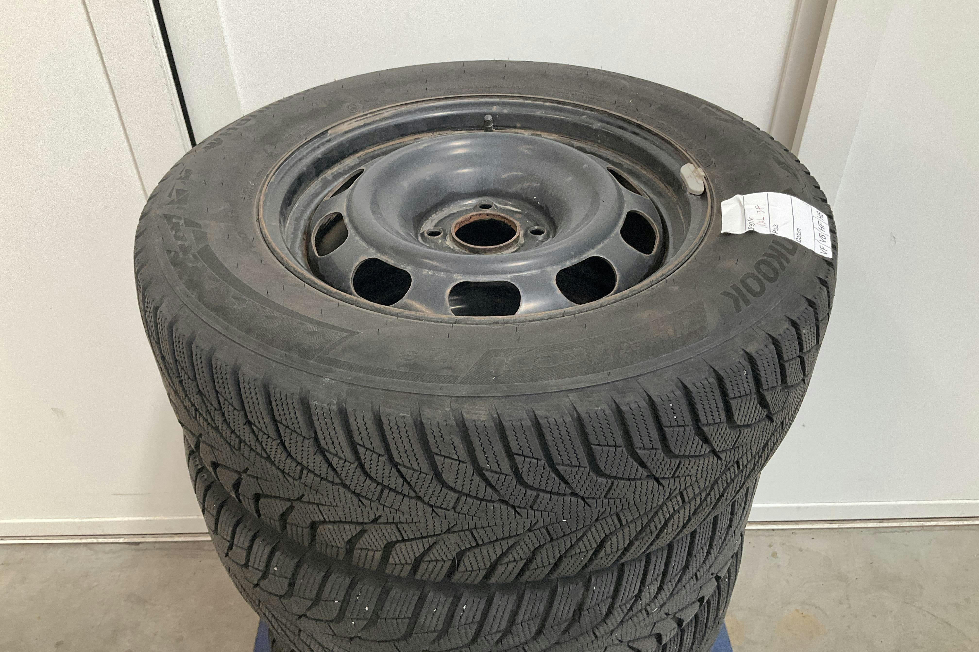 Vehicle Image 14