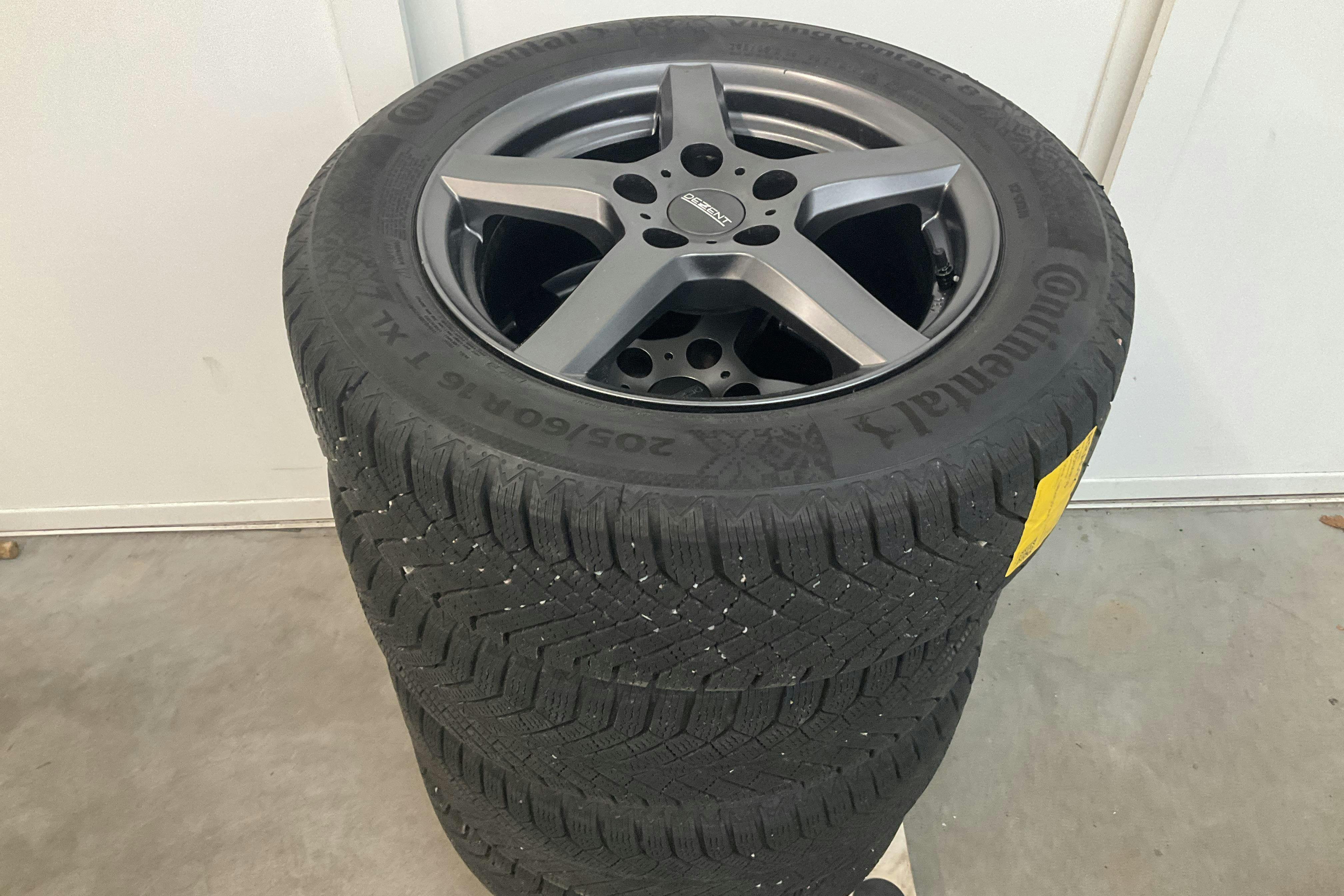 Vehicle Image 14
