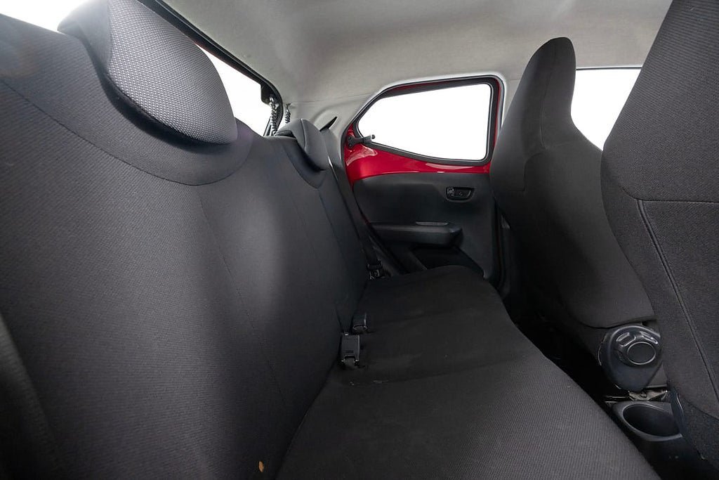 Vehicle Image 15