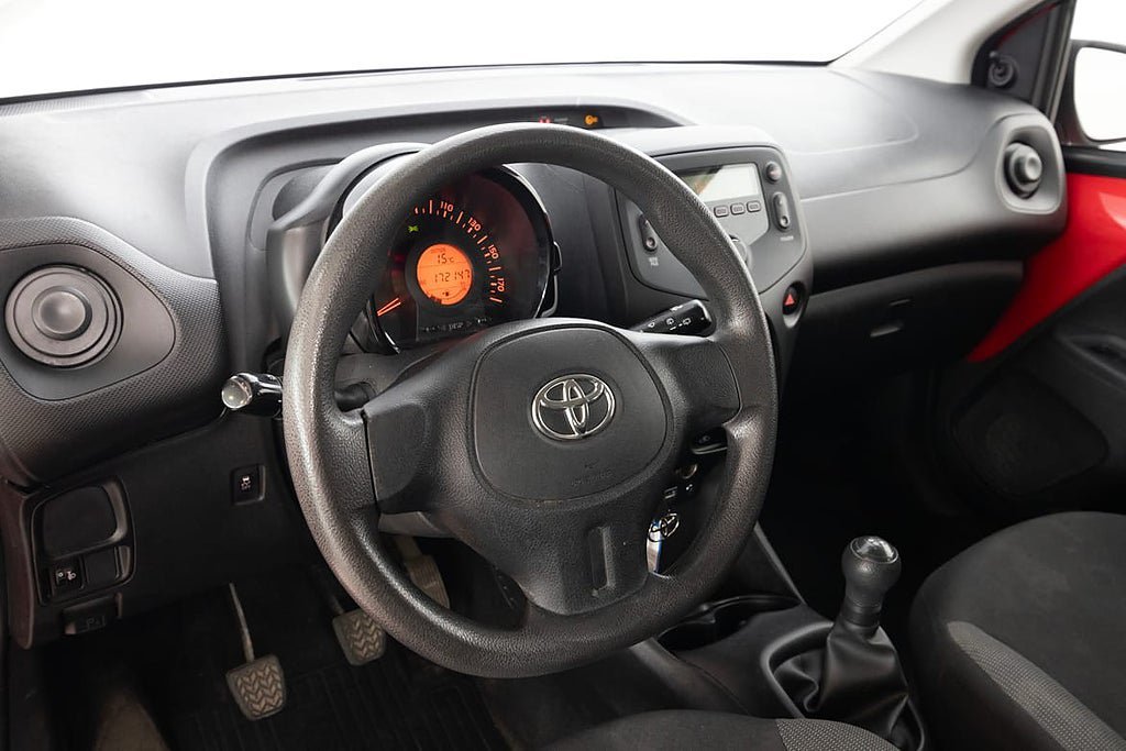 Vehicle Image 18