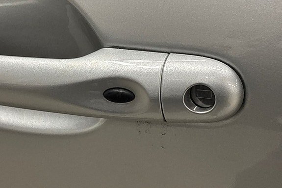 Vehicle Image 26