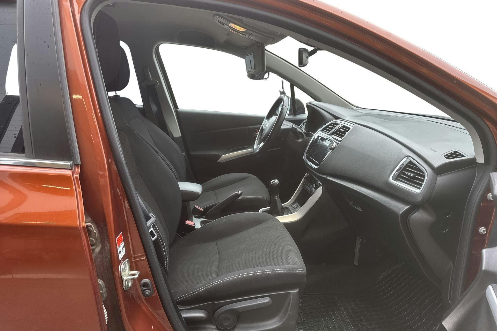 Vehicle Image 7