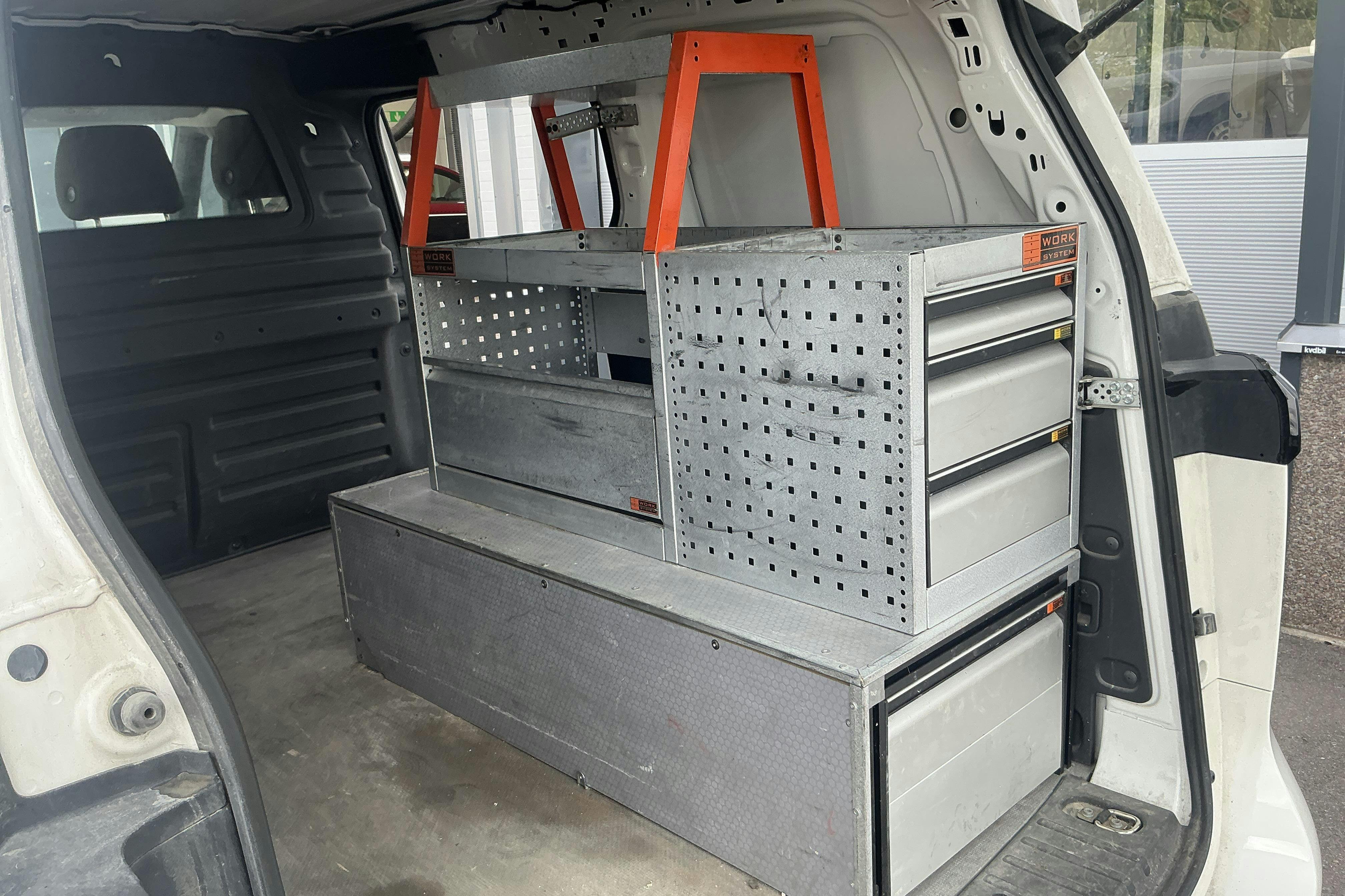 Vehicle Image 14