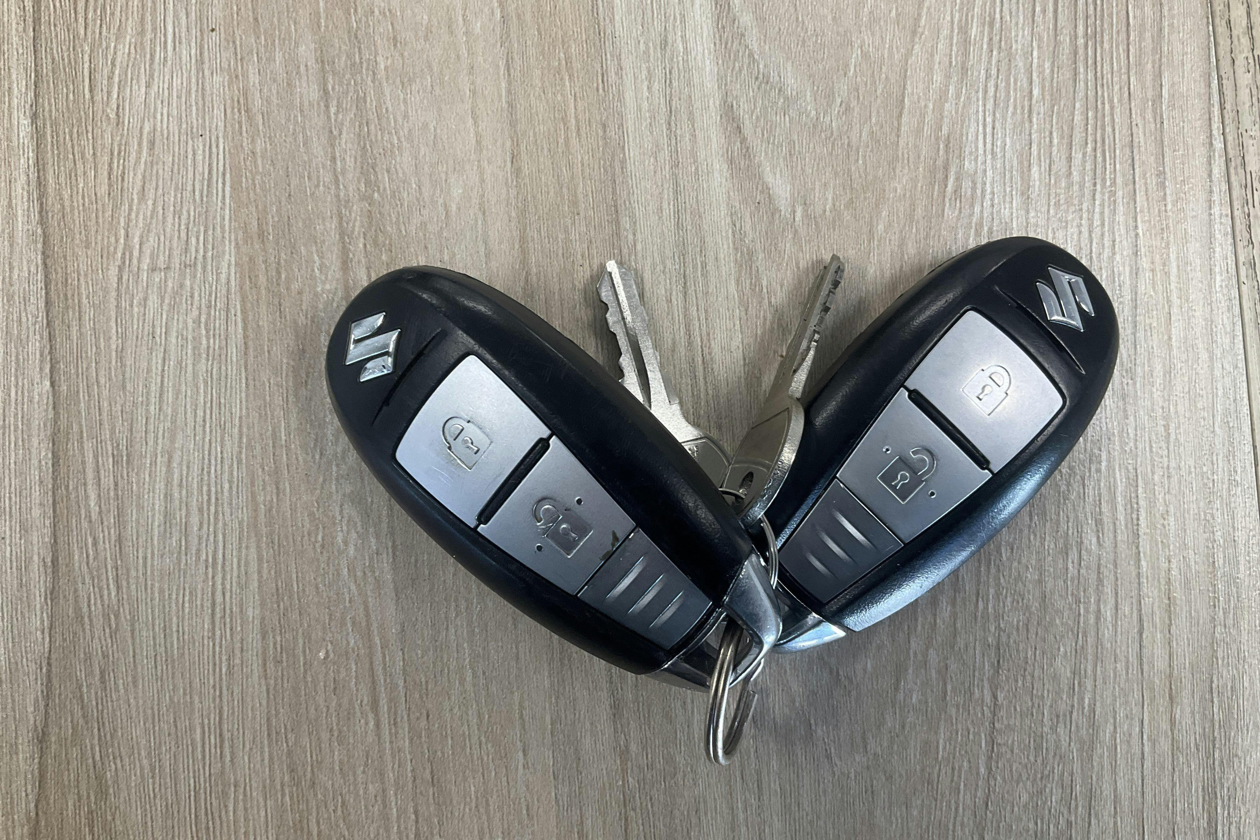Vehicle Image 15