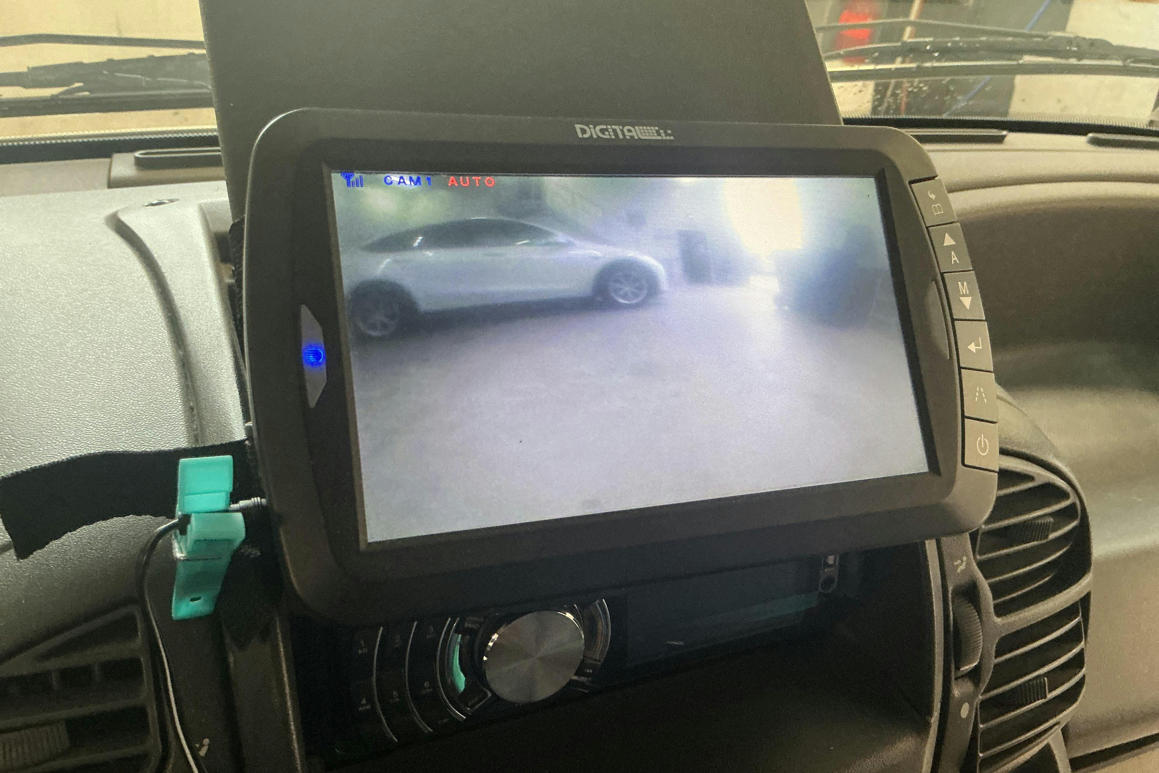Vehicle Image 11