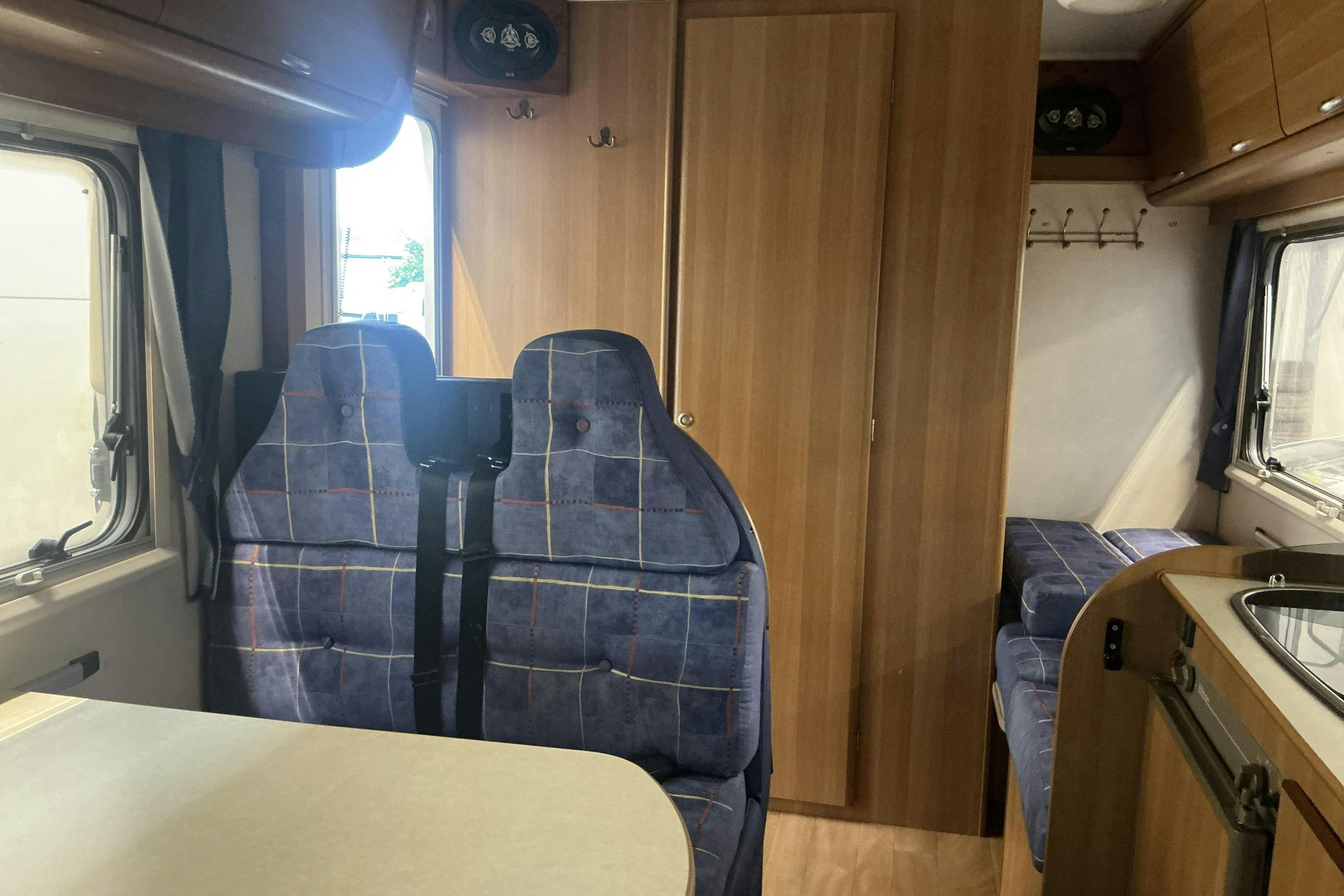 Vehicle Image 16