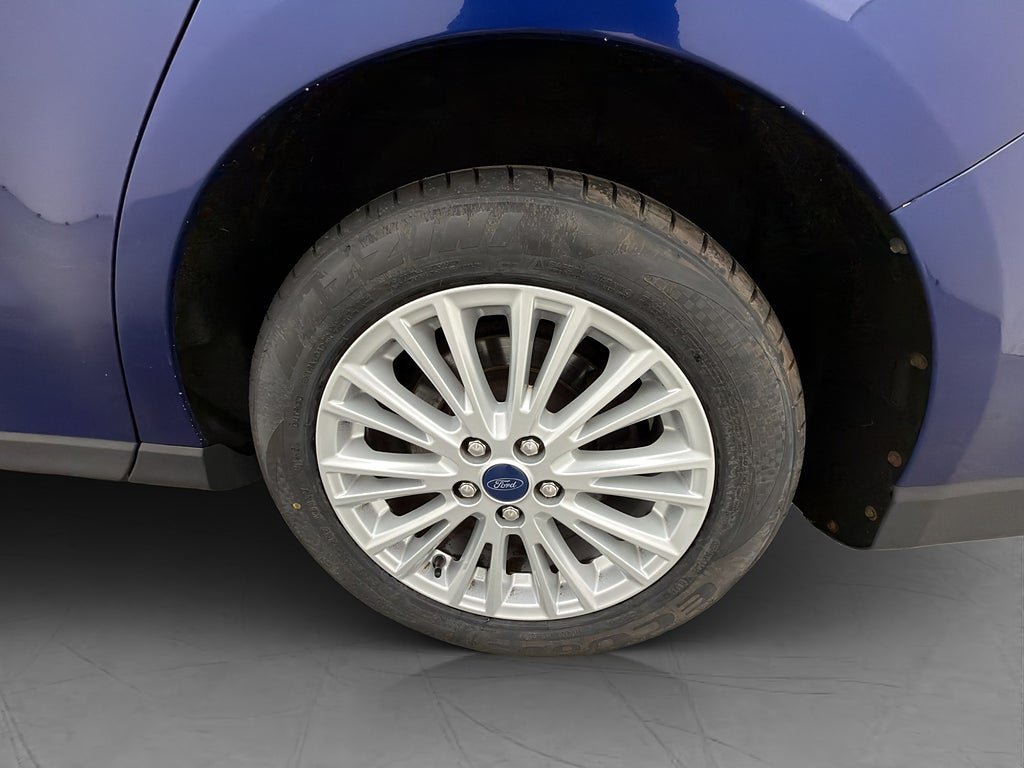 Vehicle Image 28