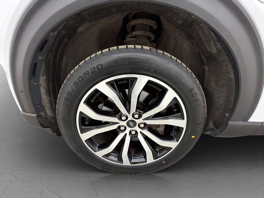 Vehicle Image 35