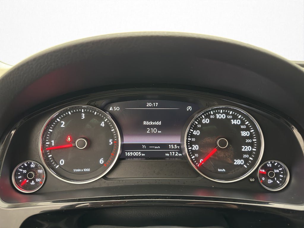 Vehicle Image 17