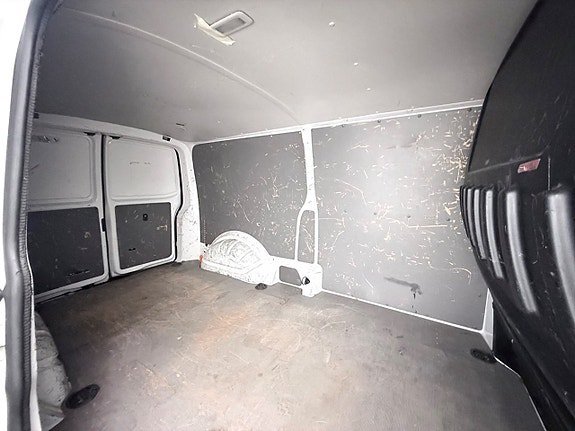 Vehicle Image 29