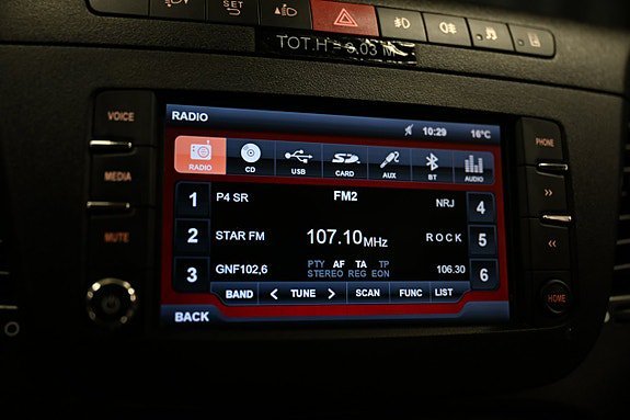 Vehicle Image 11