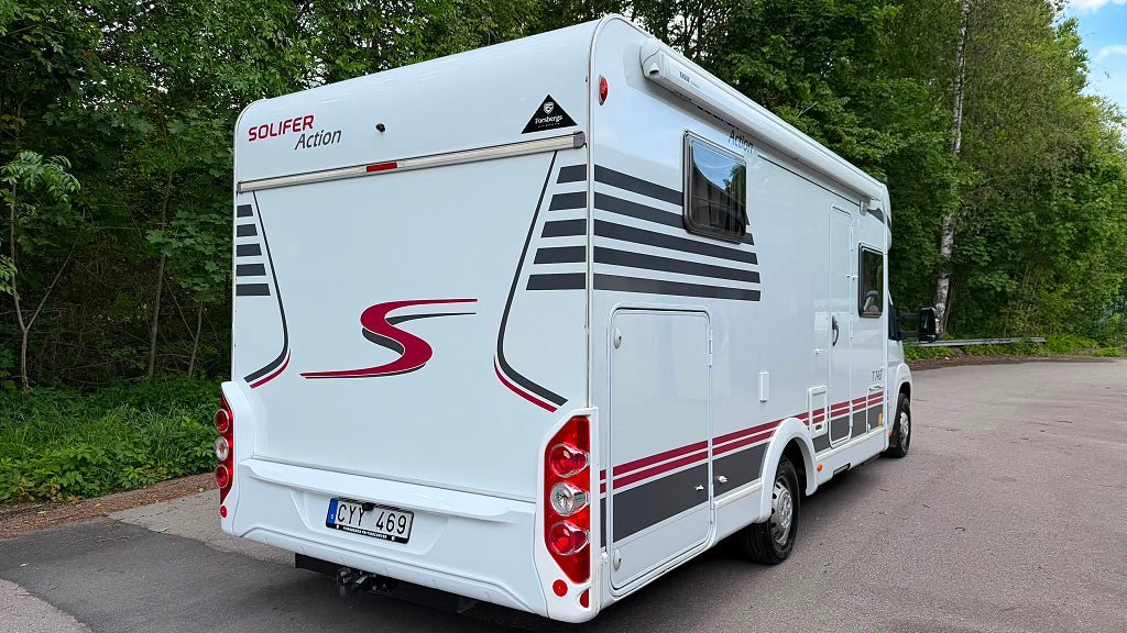 Vehicle Image 23
