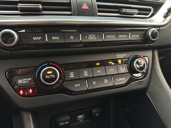 Vehicle Image 26
