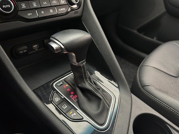 Vehicle Image 27