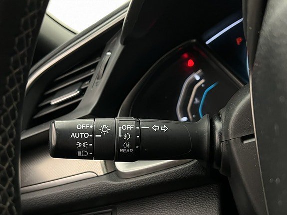 Vehicle Image 24